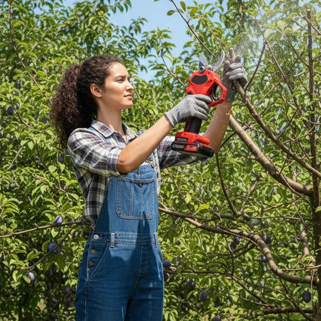 Electric Cordless Pruning Shears Kit with 2 Batteries 2