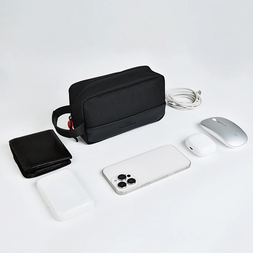 WiWU Black Travel Toiletry Bag 2