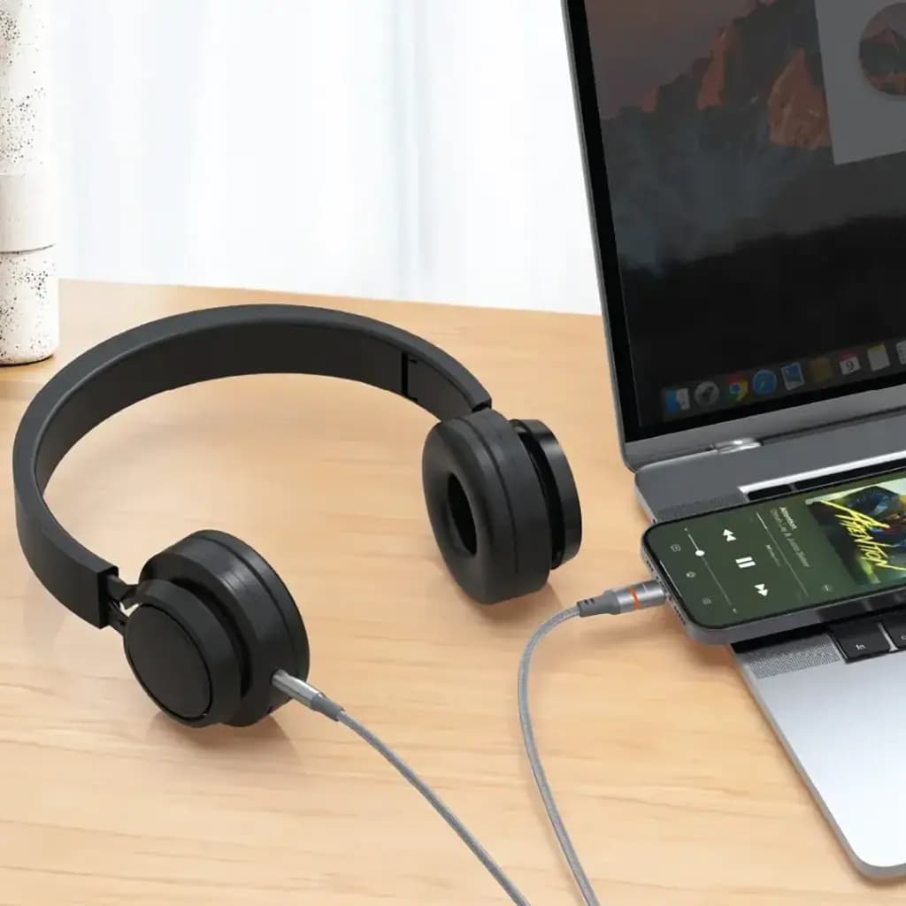 Porodo AUX to Lightning LED Light Cable