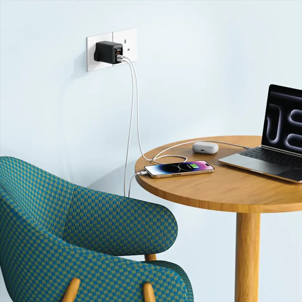 Porodo GaN 100W Multi-Port Wall Charger