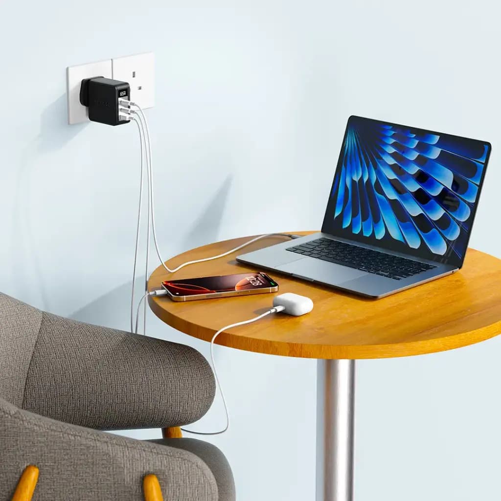 Porodo Quantom GaN 65W Multi-Port Charger with Digital Display