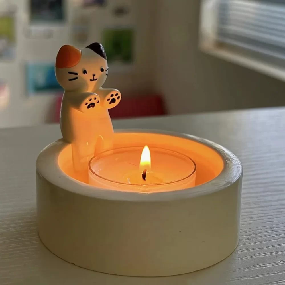 Cute Cat Candlestick Creative Aromatherapy Candle Holder Desktop Decoration Birthday Gift Ornament - Image 3